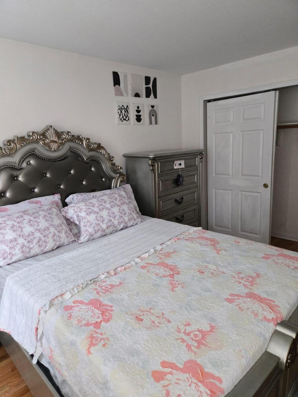 Special Rate Worthy Posh And Magnificent 4 Bedrooms And Two & Half Bath グリーンベルト エクステリア 写真