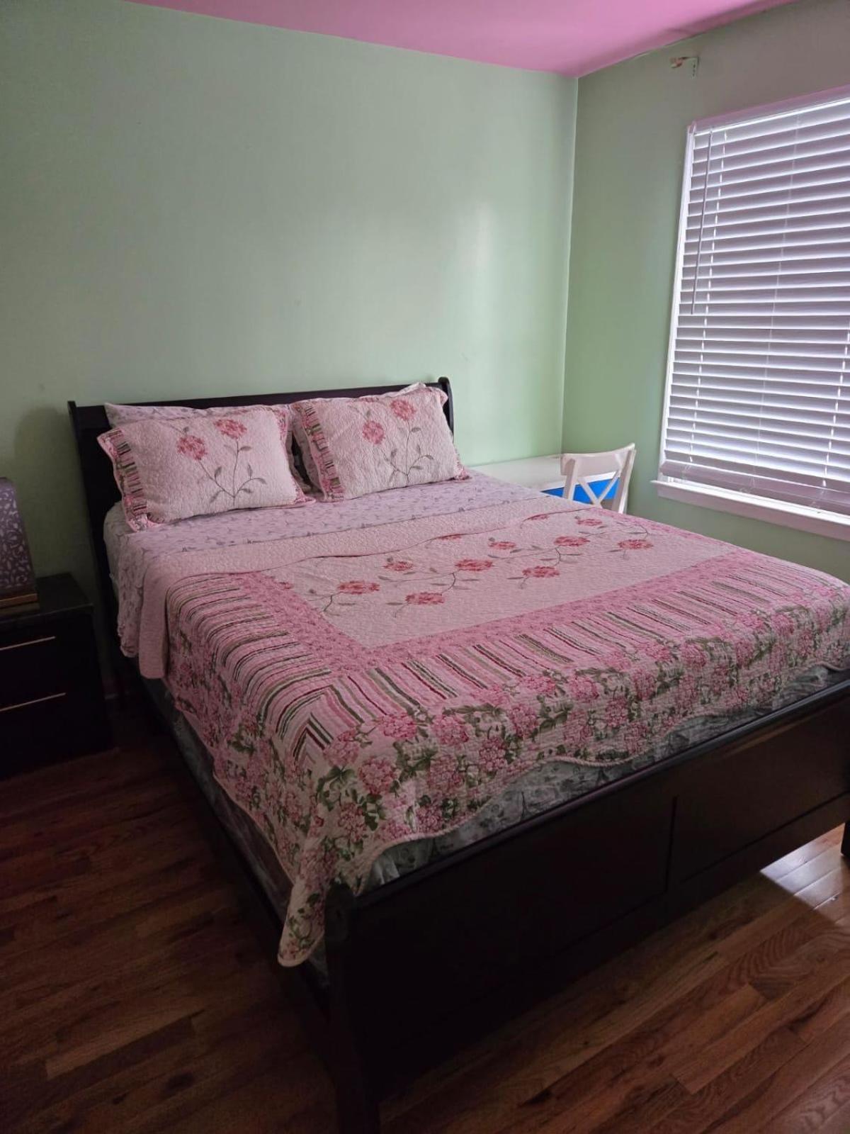 Special Rate Worthy Posh And Magnificent 4 Bedrooms And Two & Half Bath グリーンベルト エクステリア 写真