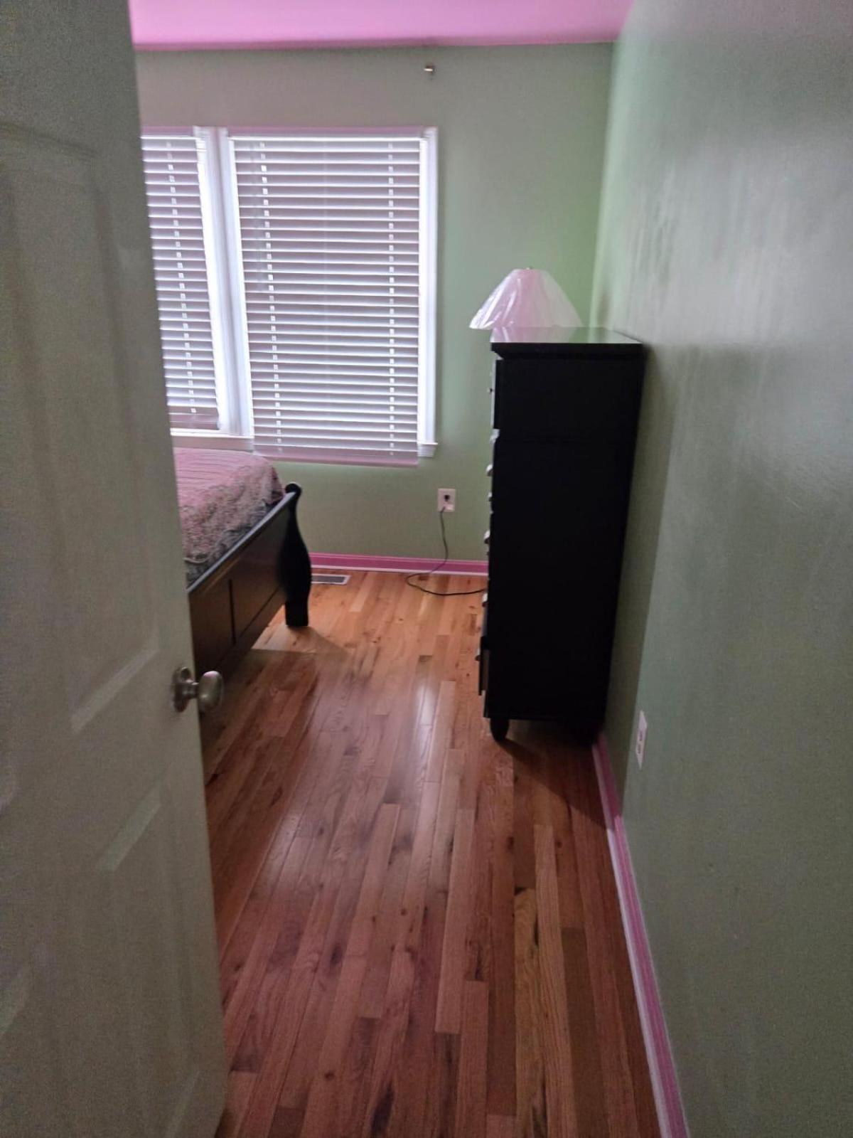 Special Rate Worthy Posh And Magnificent 4 Bedrooms And Two & Half Bath グリーンベルト エクステリア 写真